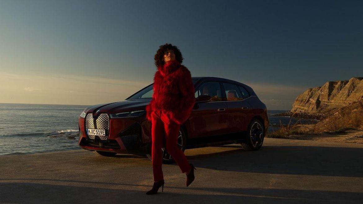 BMW iX